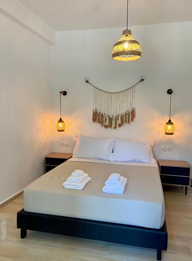 Batsi Seaside Apartment Eksteriør billede